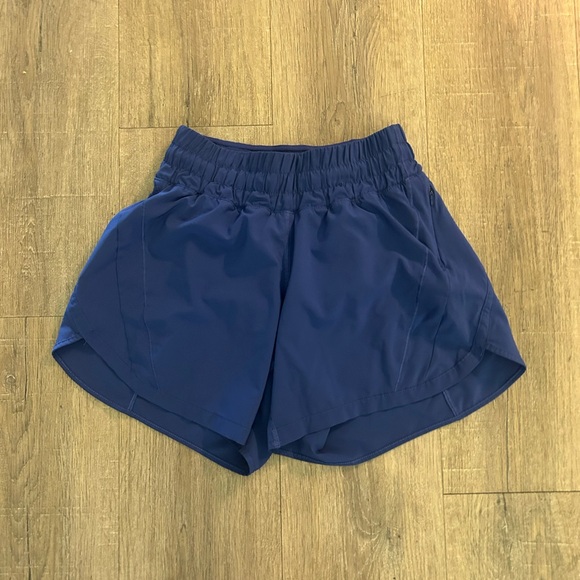 Lululemon Track That Shorts Size 4 - Picture 1 of 3